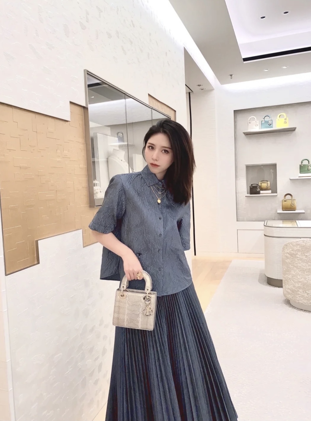 e64bfc1b230808ff4b1b548344069c54.jpg