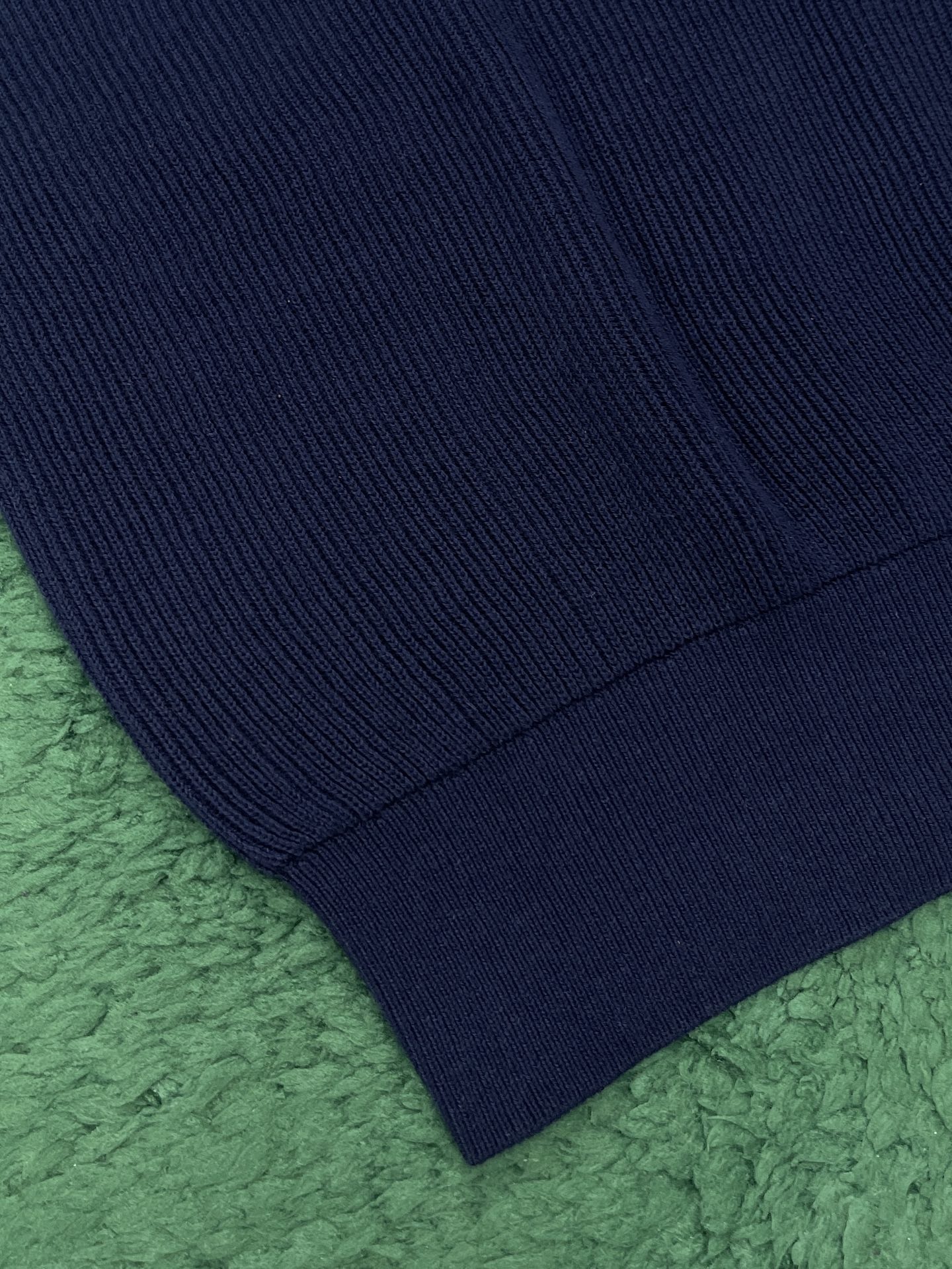 f1e421fa010a0b7e3da5382d665ee215.jpg
