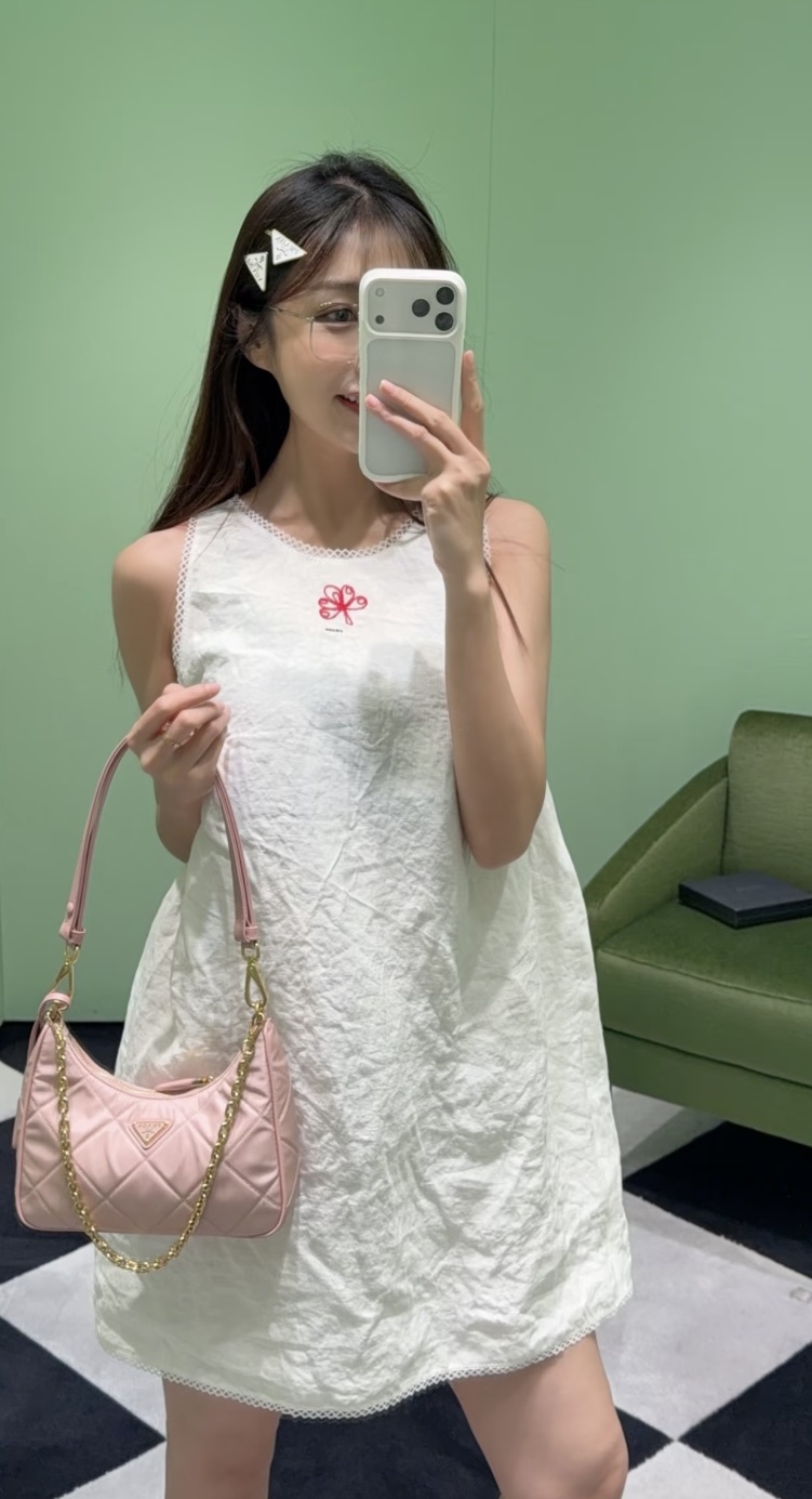 f67679a581d40ad3284a6209518f8147.jpg