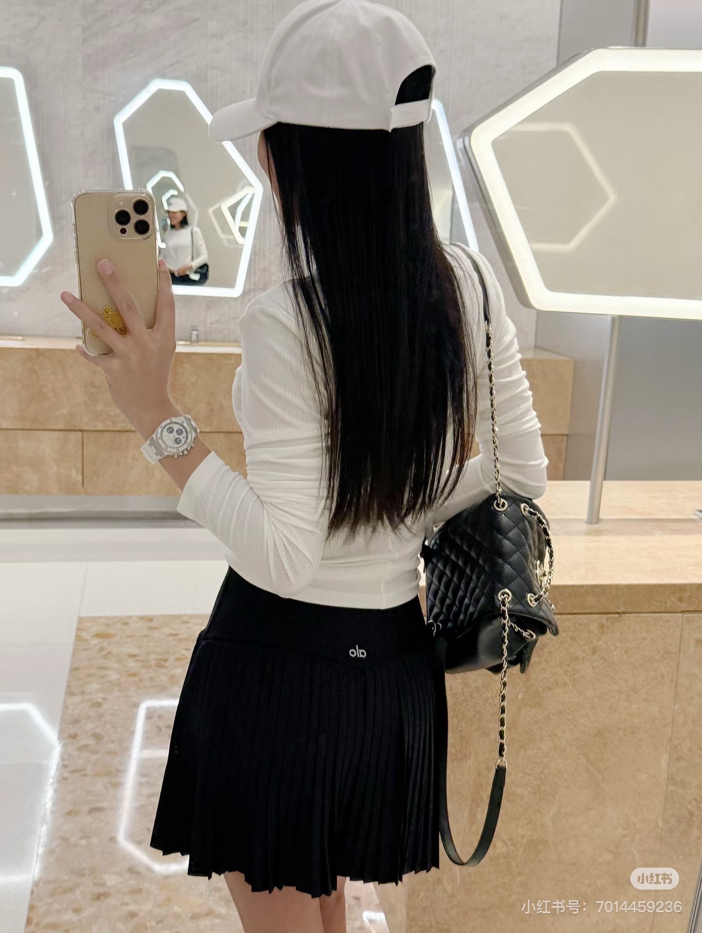 fdae92c2c7915d6a380f51857cdcc39b.jpg