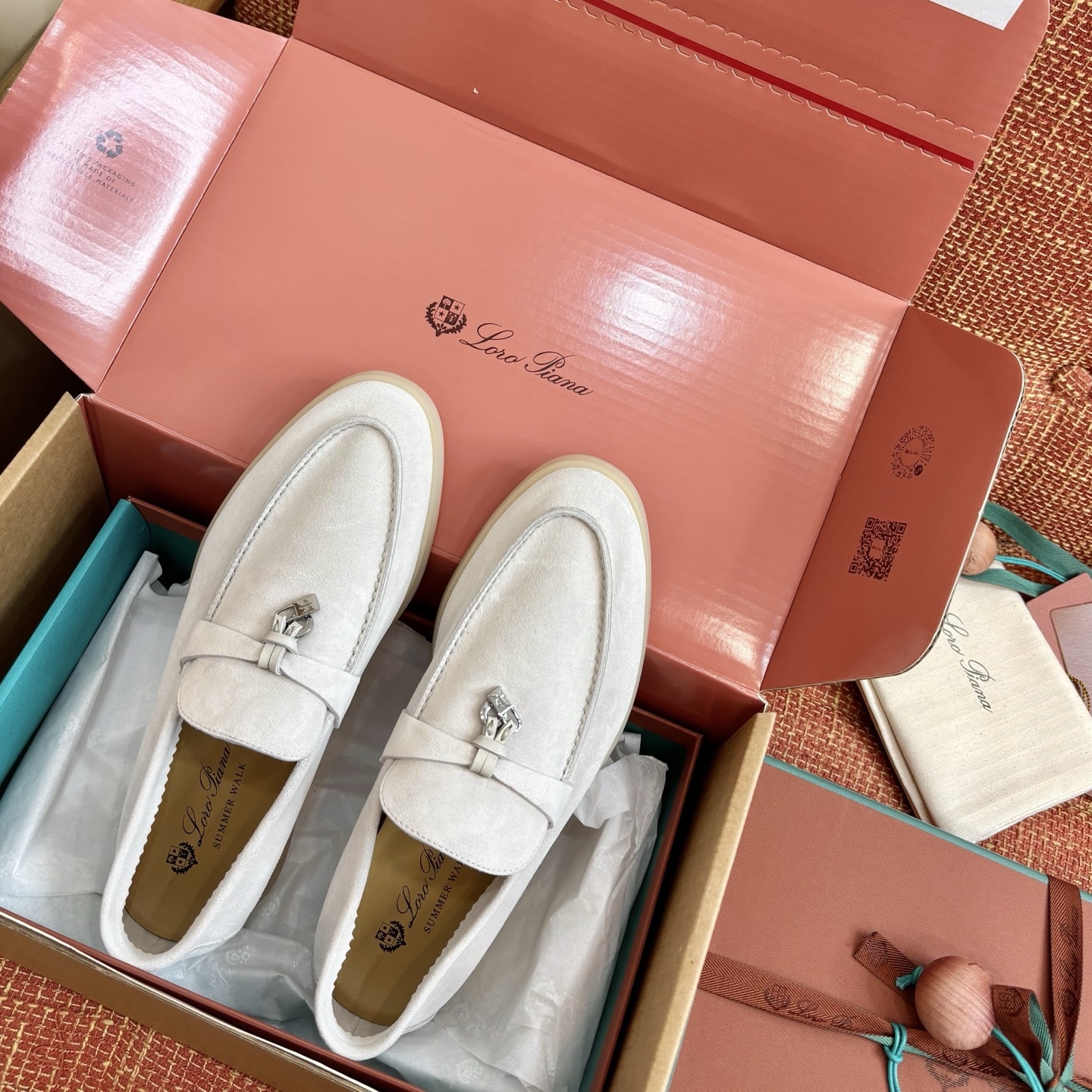 4f72d0621115fd30e7d3377735edb1ca.jpg