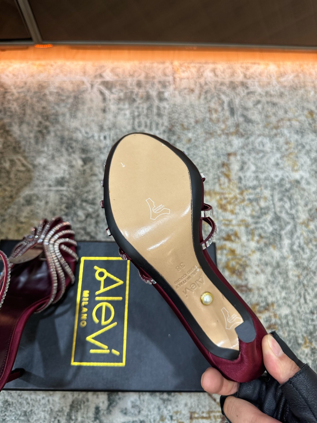 5c4d2a176479e43a0ee7e38850f41a74.jpg