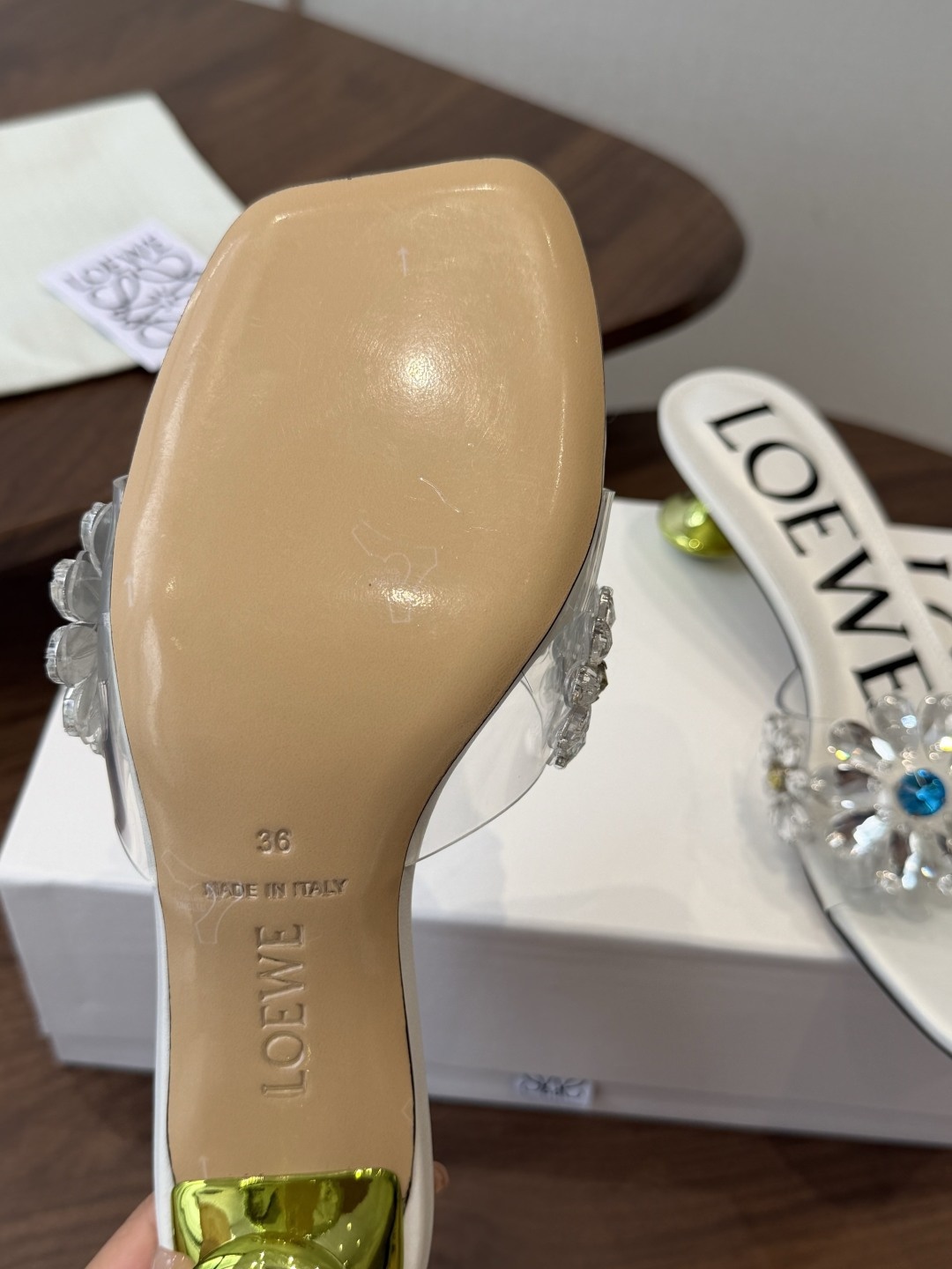 79dddfdd5b37524458e8a21ad342bbb6.jpg