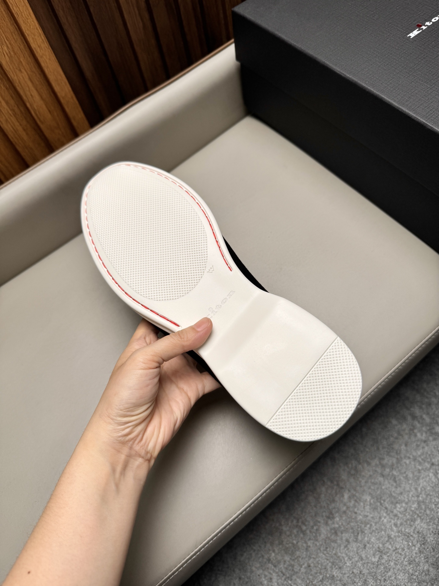 aed156608766df33eb969fd1ab1401c9.jpg