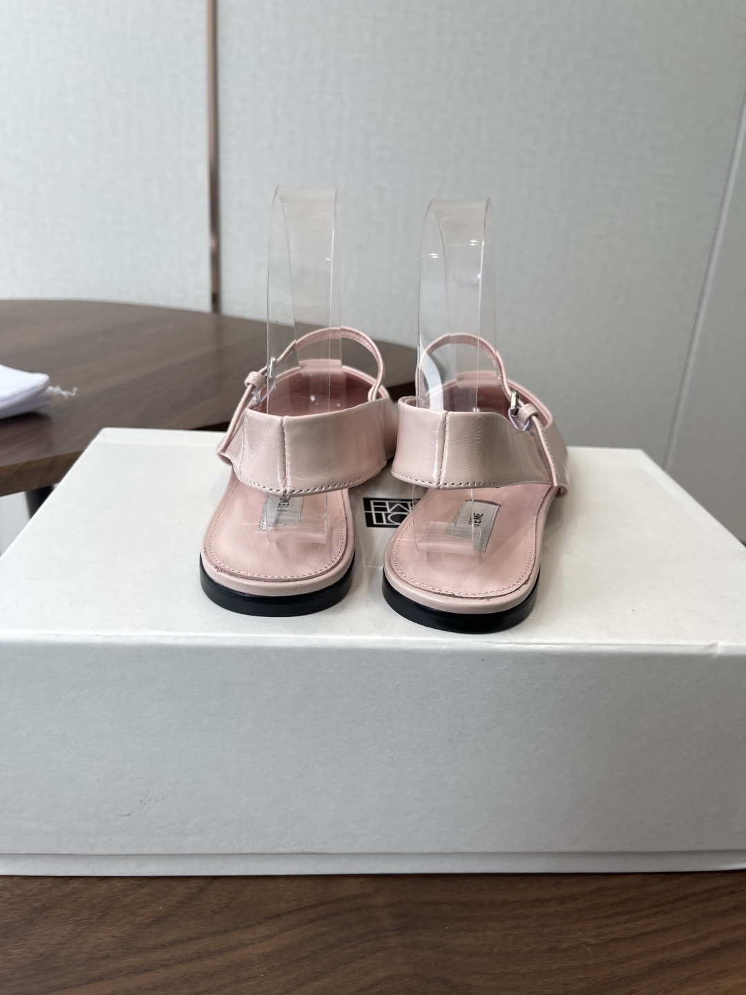 19037bb1d4bc72efb769137cb2bcf17e.jpg