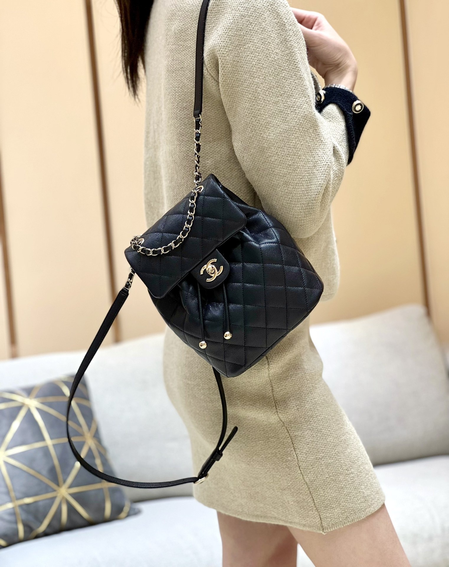 56e3c69fb8840317c2a8e3b9dafa24c4.jpg
