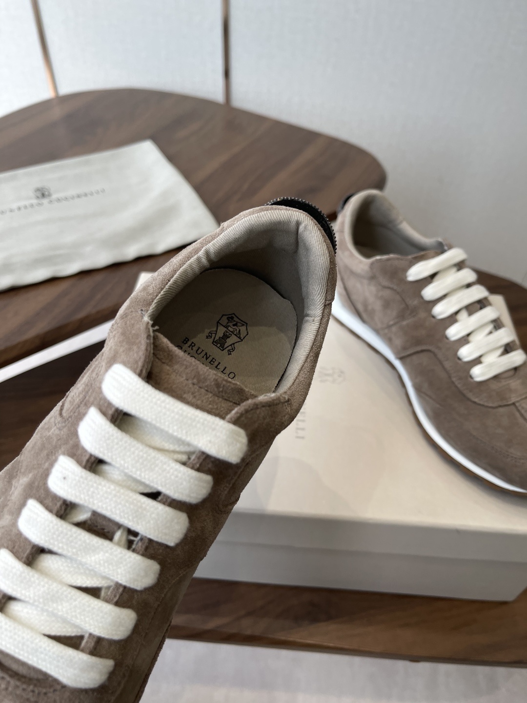 f839fd3929c84692da424bf699ec7edc.jpg