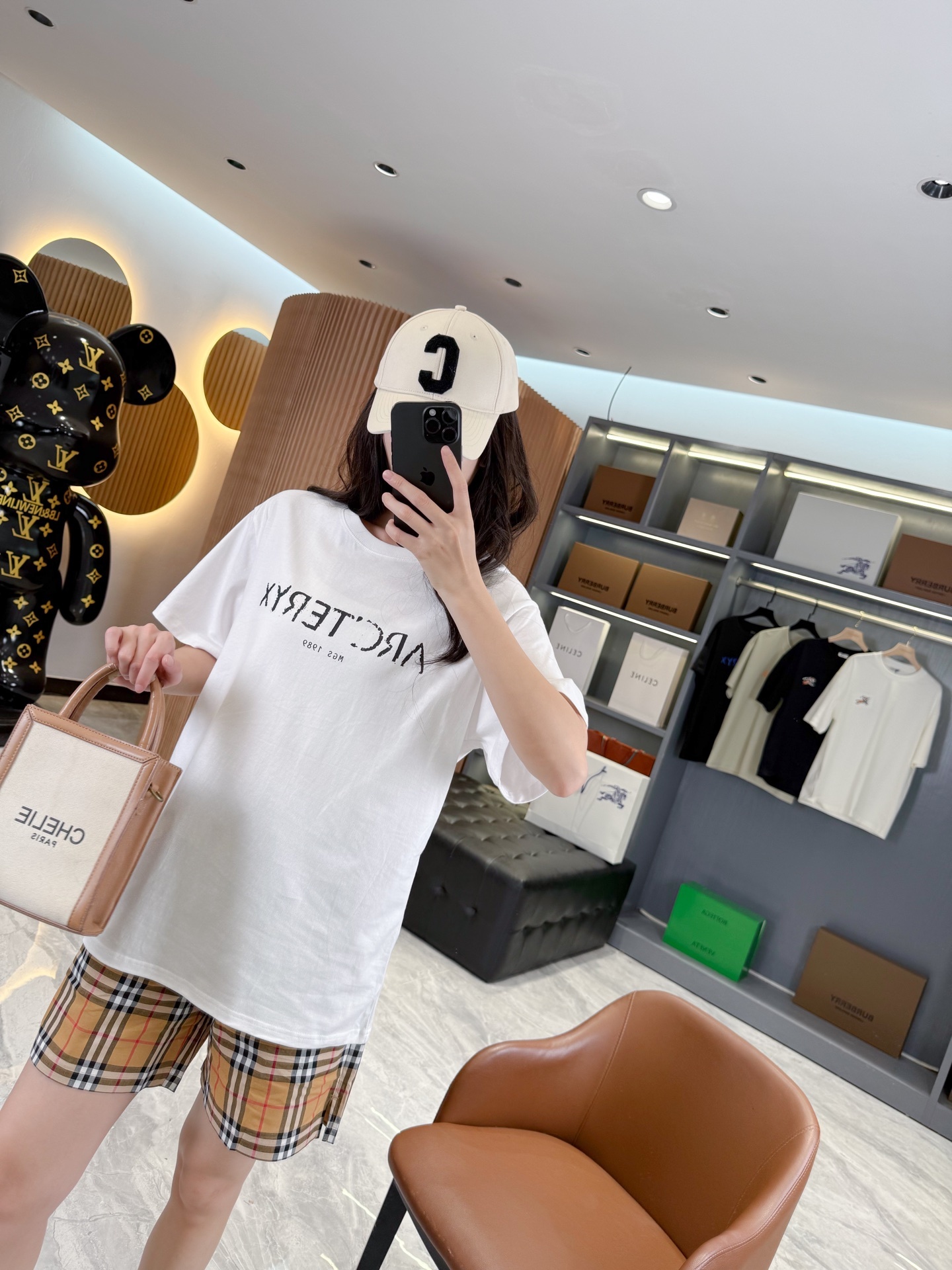 1102563d63810271bbee681e23179e92.jpg