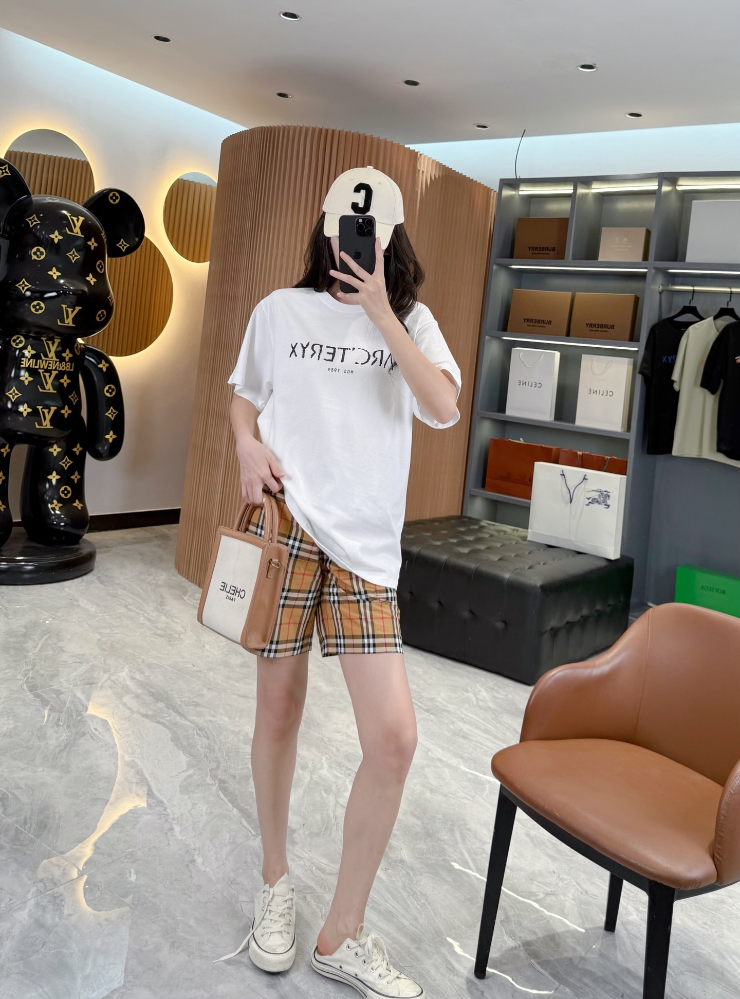 5c008b5a0bffeaad54adc06912972a74.jpg