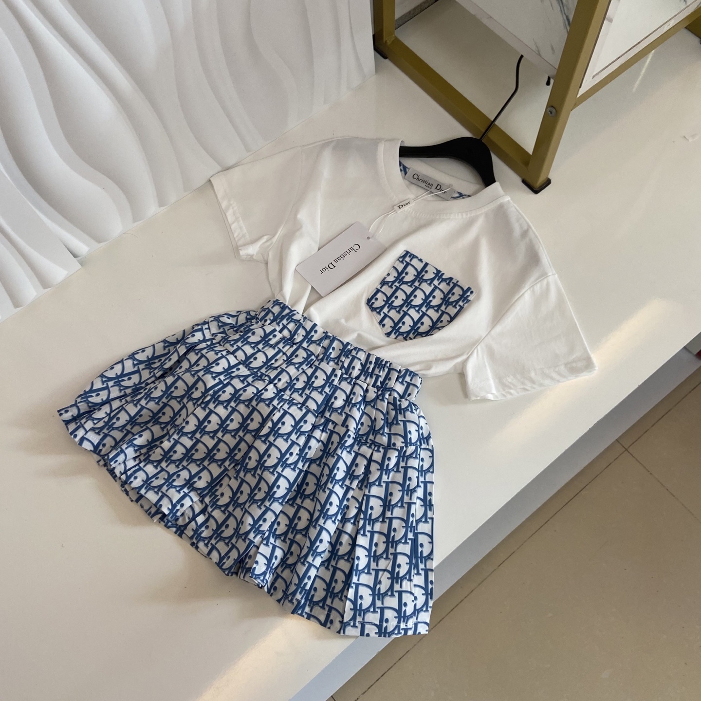 7370dd22e6cad22a0c5389c8f1bdceaa.jpg
