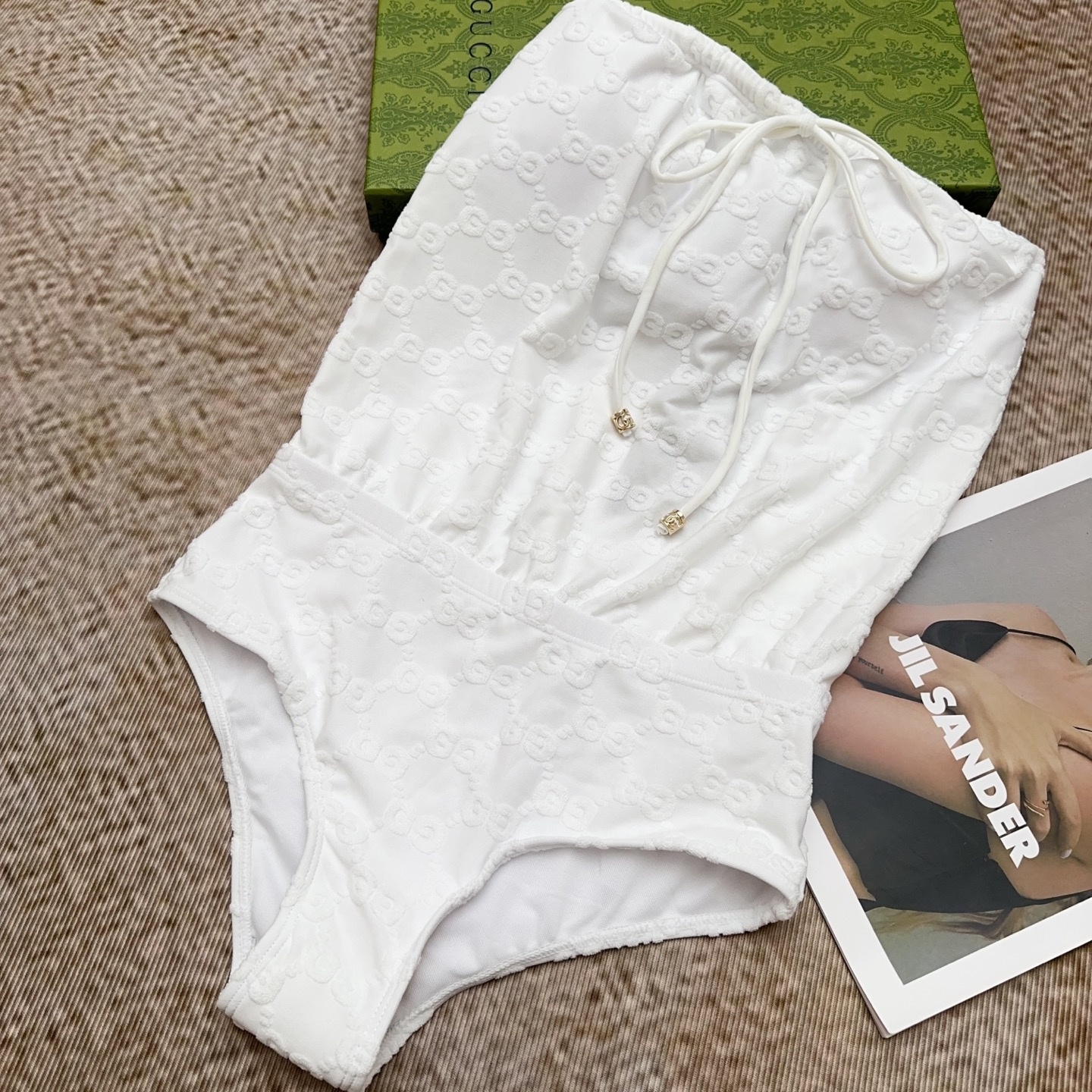 b8bdf2edc8d7bf51ebfe495b269af190.jpg