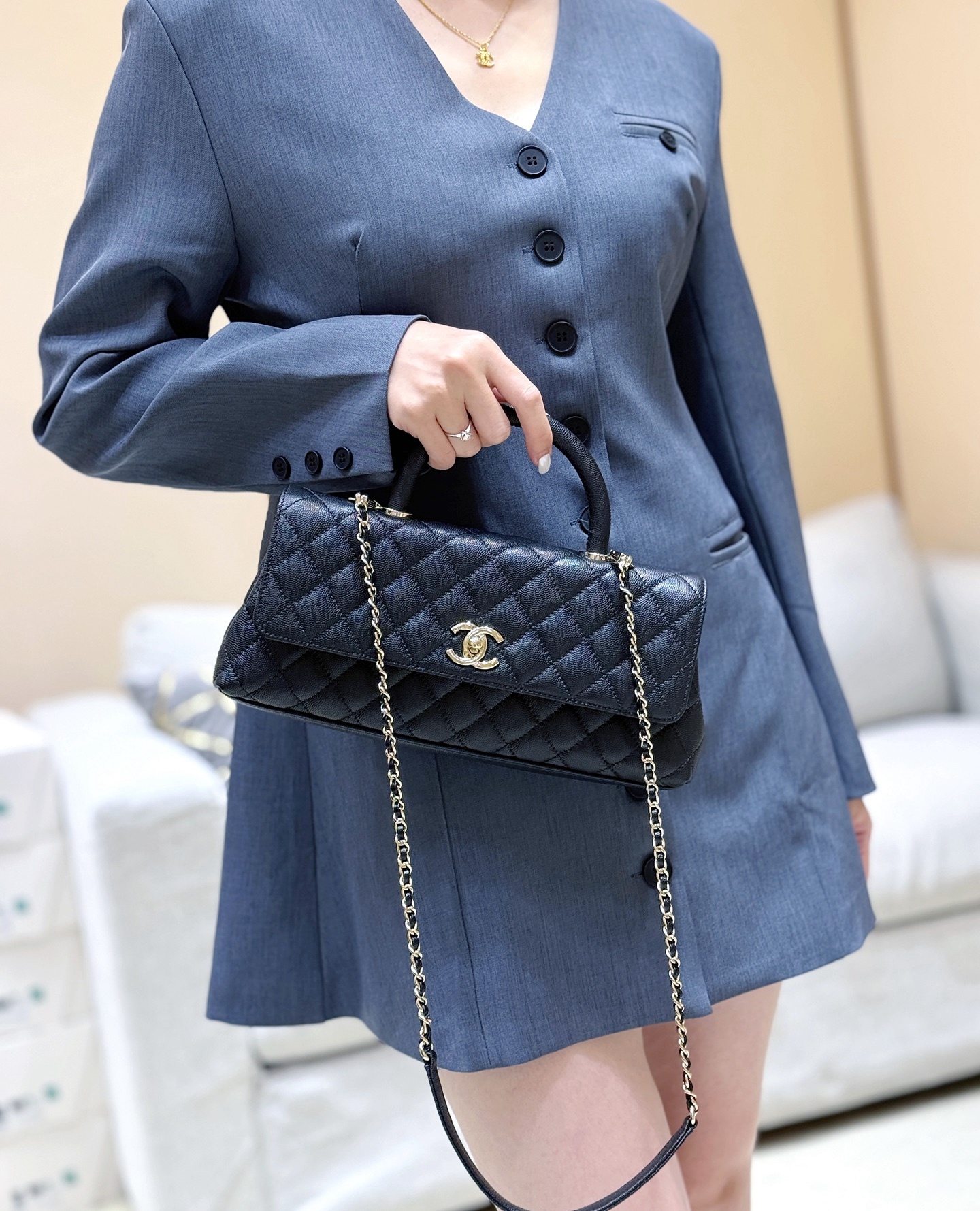 c2b372f9a7a6a7877a024016dd64fe23.jpg
