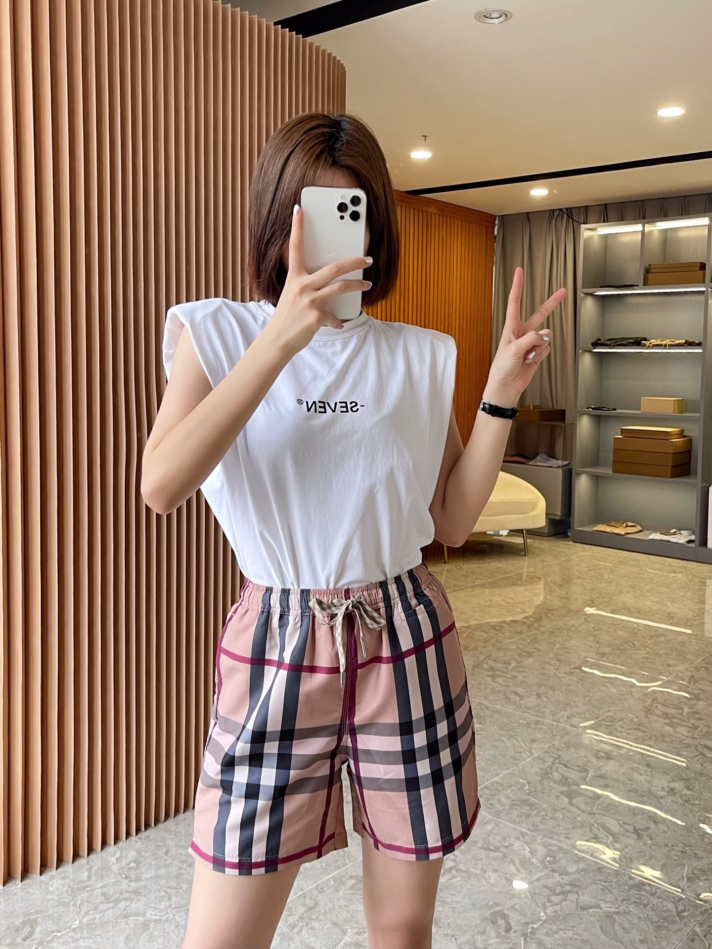 e1eb8420d9691aaf2ee84f62174b8aae.jpg