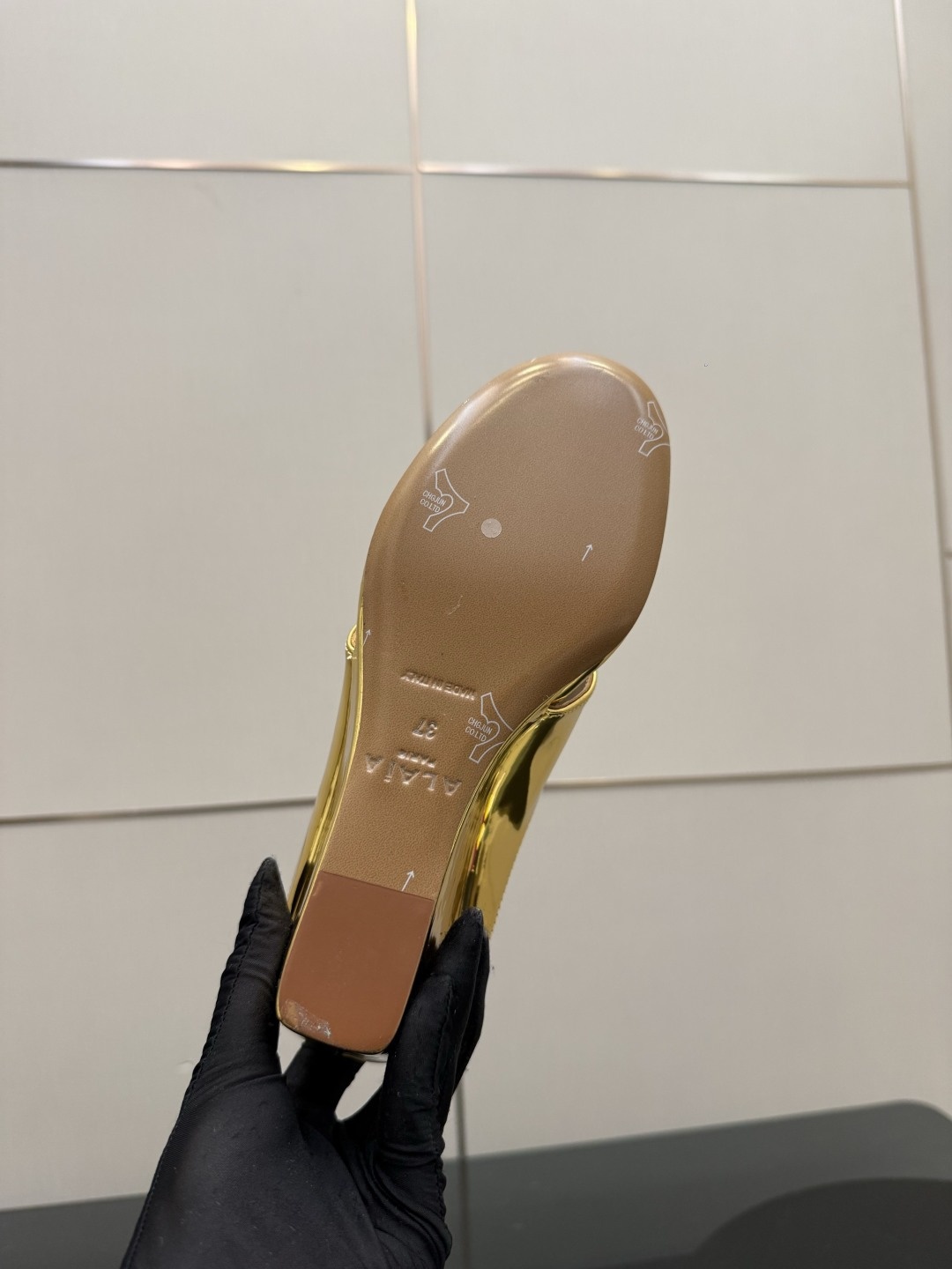 b37b4bfae4b549ac7aba1753d7d99d71.jpg