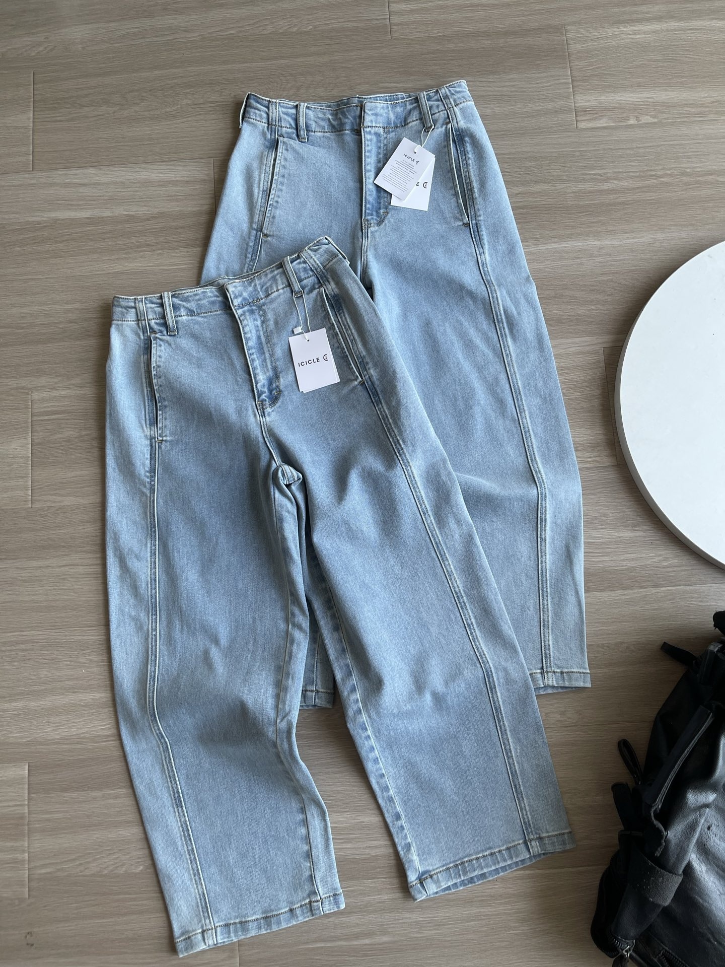 b304900e0f2cb878b0804eecebd731e1.jpg