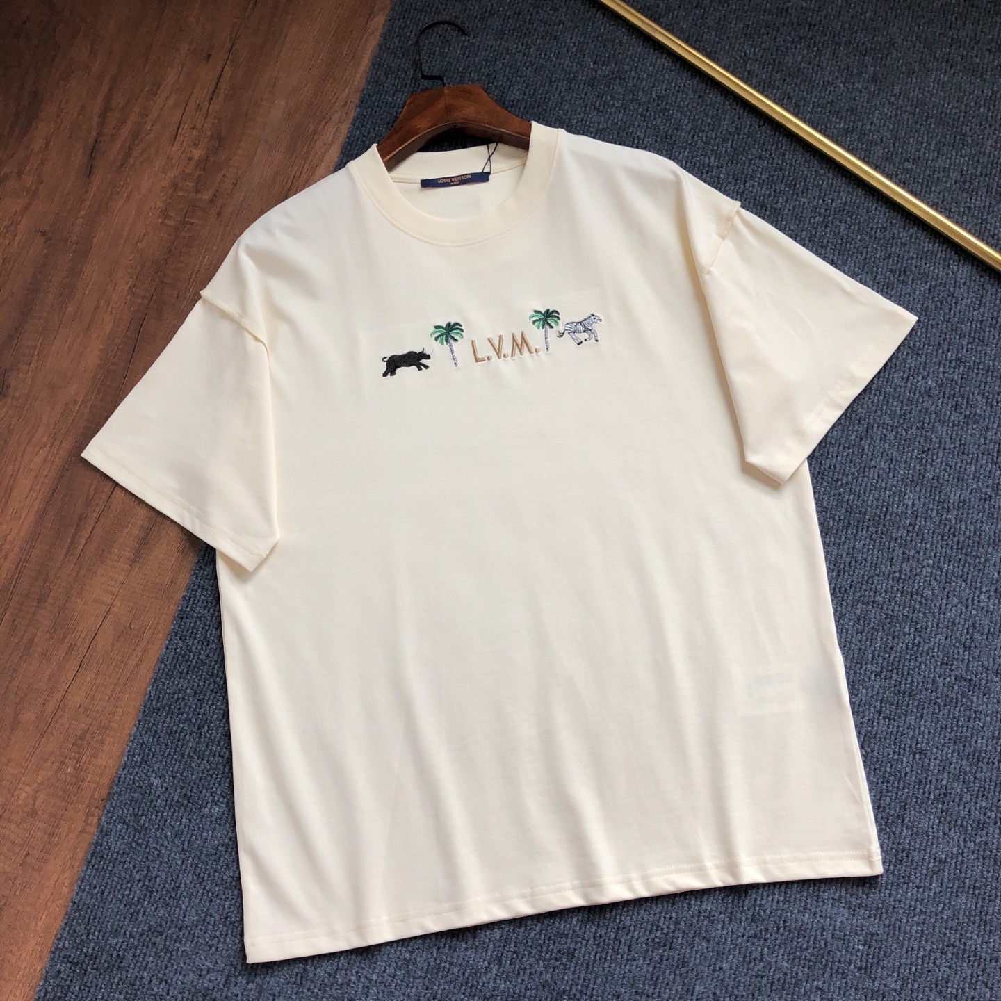 04d2e93393401fd423aab49db637d979.jpg