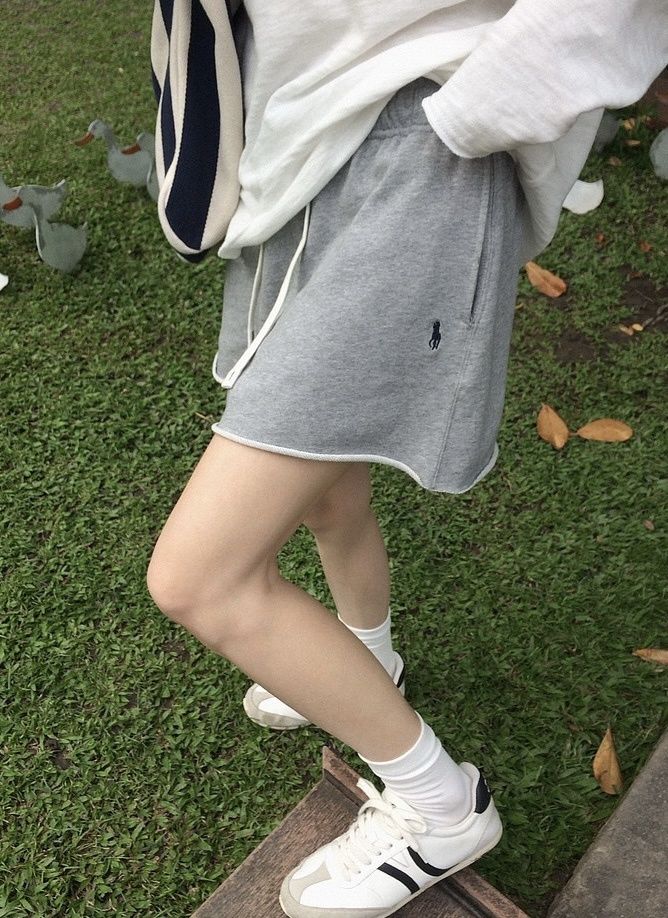 1b9bf6e064203ff163c60a58874bc270.jpg