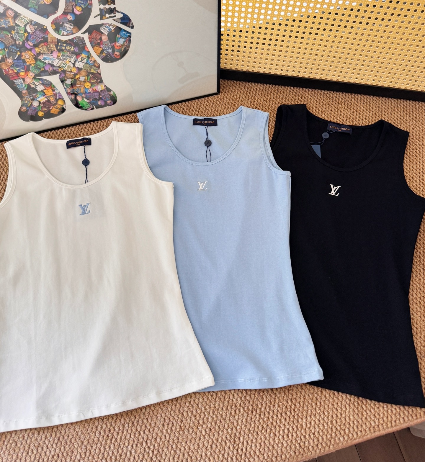 23d84a10cd905ff25bd86ad89d6ecd15.jpg
