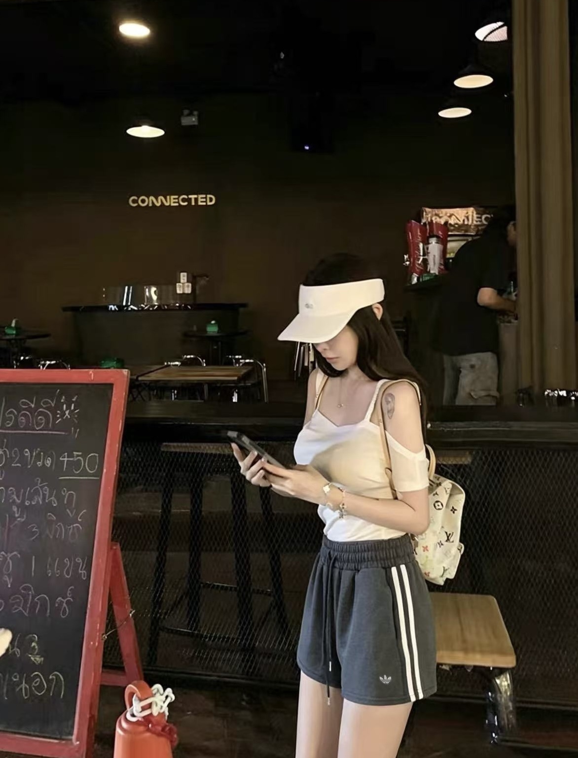 37b36e0b955b37184ecedcf18a6e5bf6.jpg