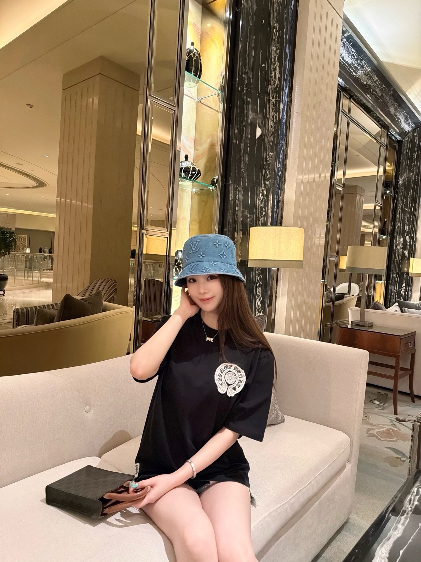 51a3fdd73eab7675ee1b74d82f8a568c.jpg