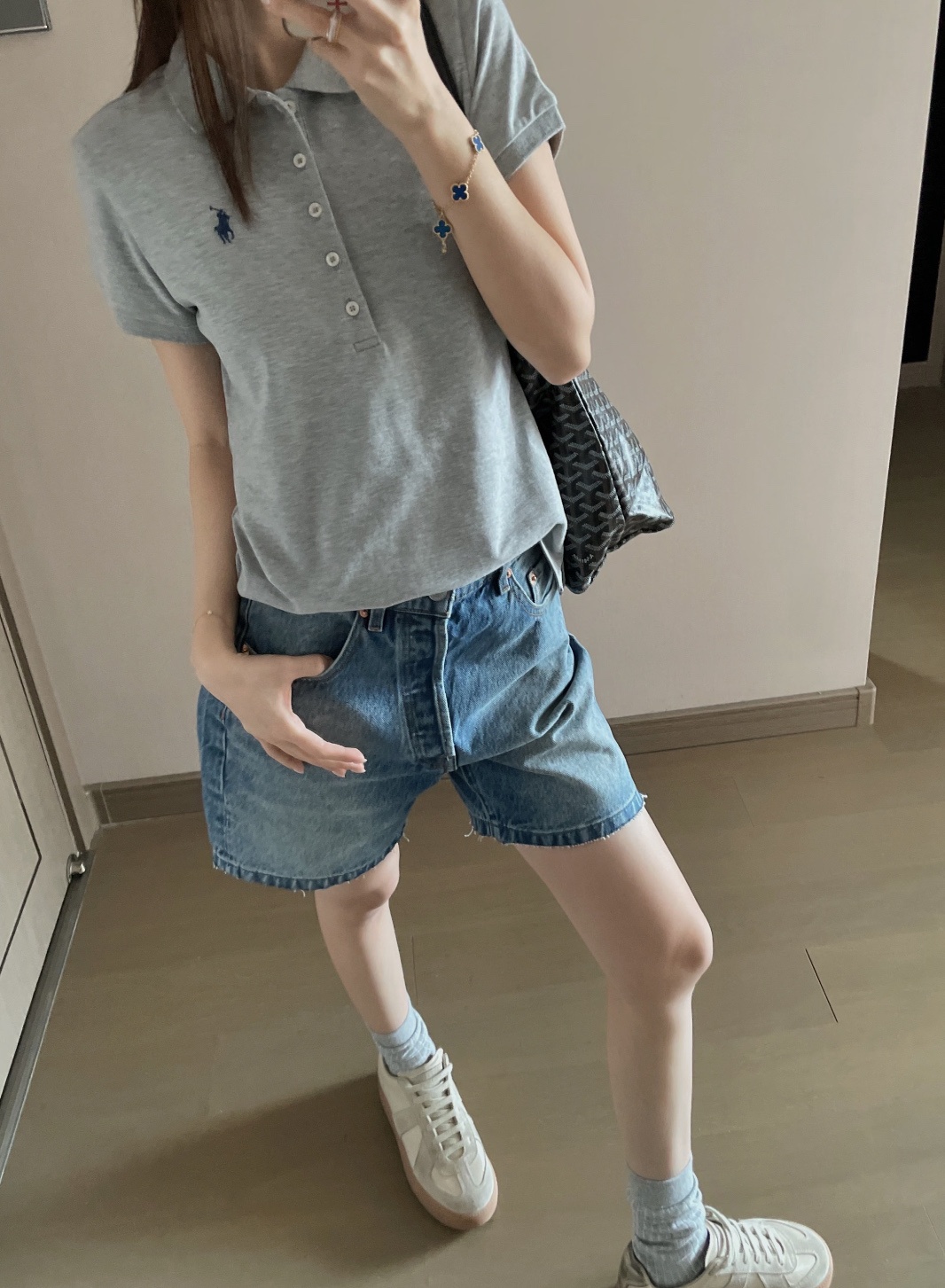 e0f4f1366a9eee6c5dc91e65526996cd.jpg
