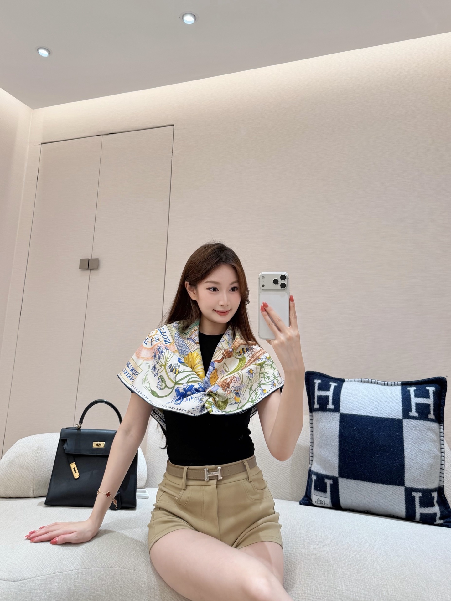 0b780bded13842aac76a85c67d93ddec.jpg