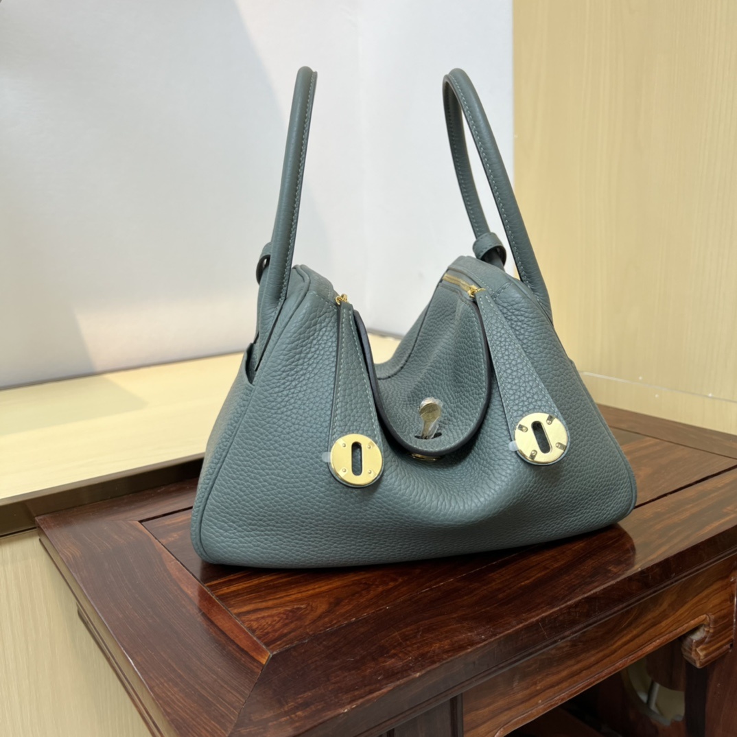 240fcafe2a912a7561cd453265b11aa5.jpg