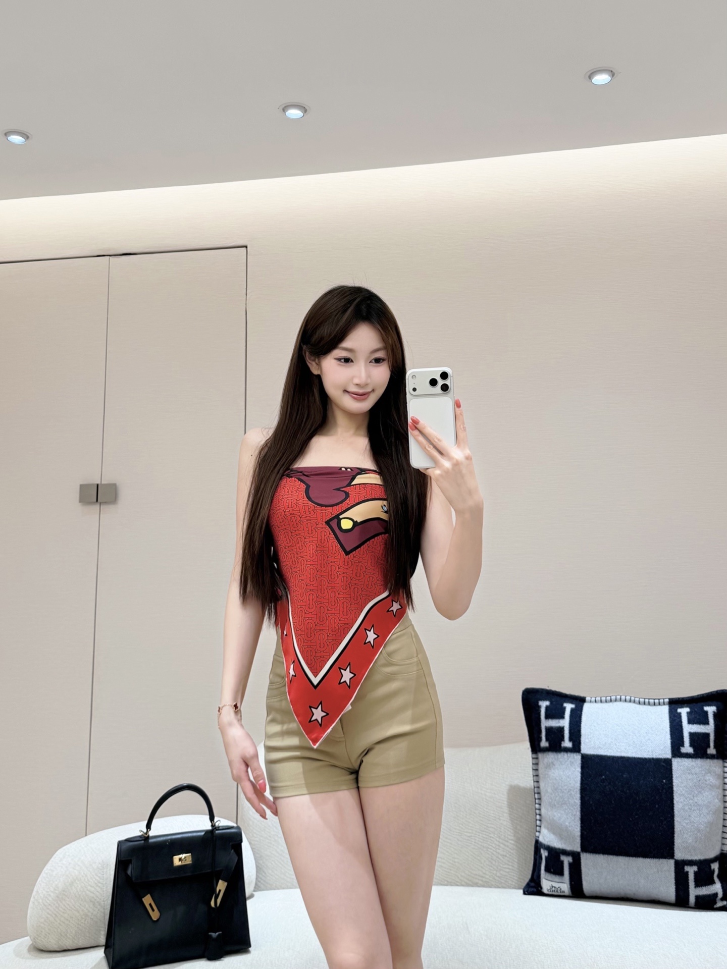 aa6d93511b2689c91f3593ec3070fccc.jpg