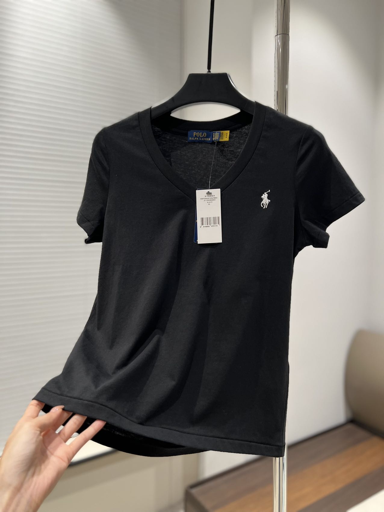 acc1ce95ffee36c9004f6c1e97e5846f.jpg
