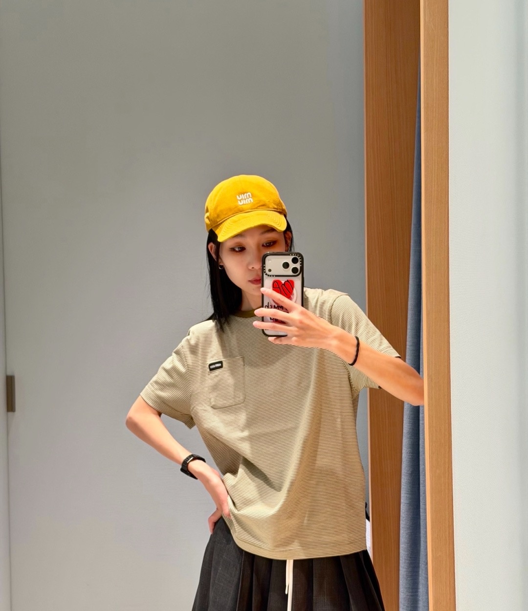 024a0ed8950a7e3dc160923eff2892e1.jpg