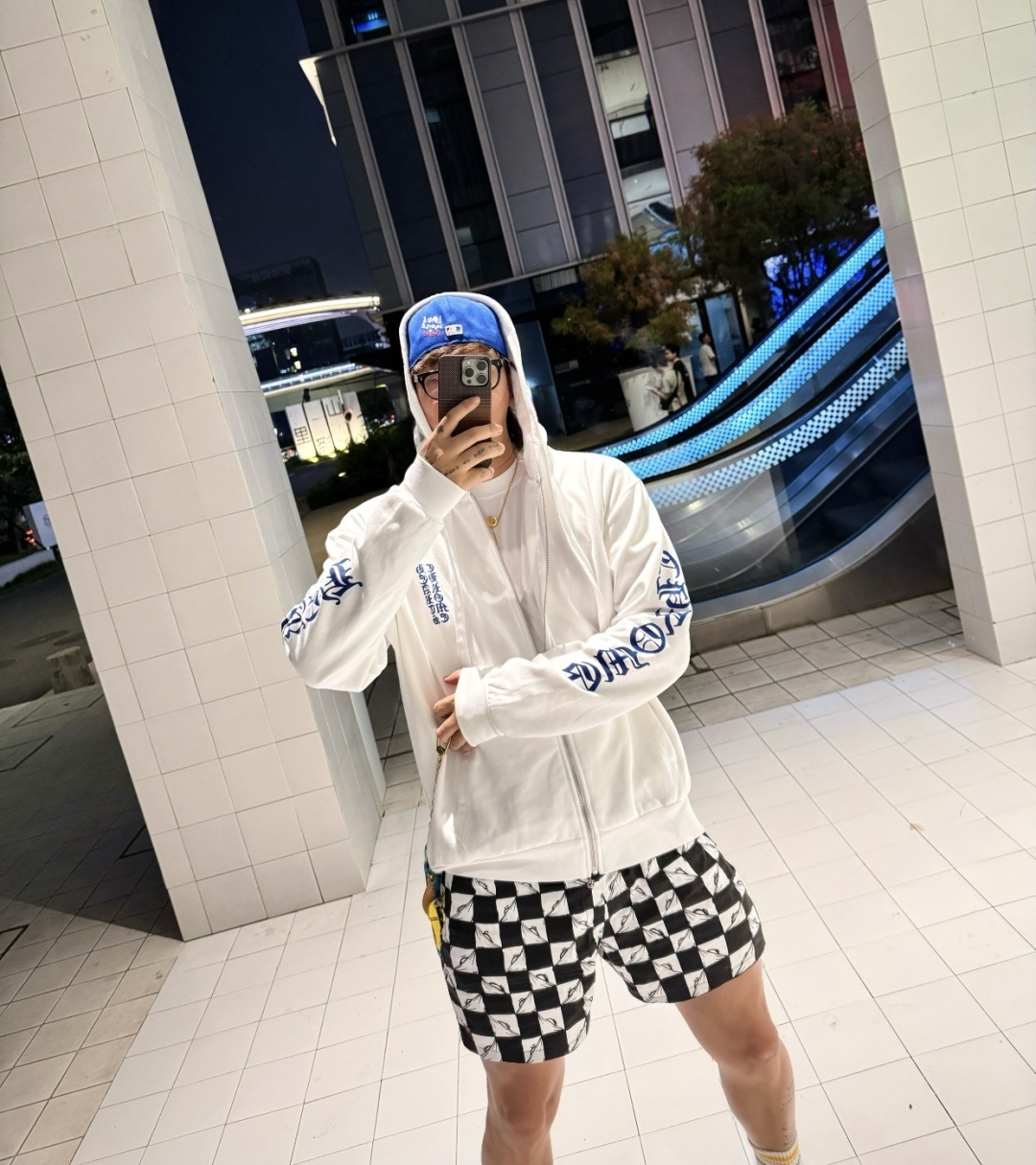 0ea3c7d92da629329ecd6057b9075bc2.jpg
