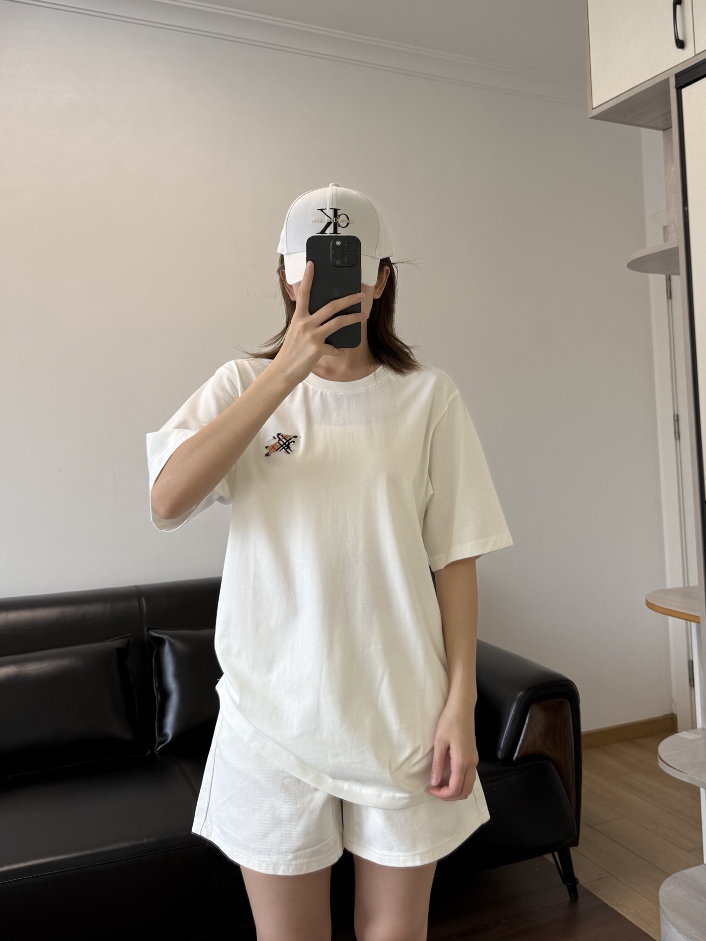 6b391e467f50f76076b9e81caad581ae.jpg