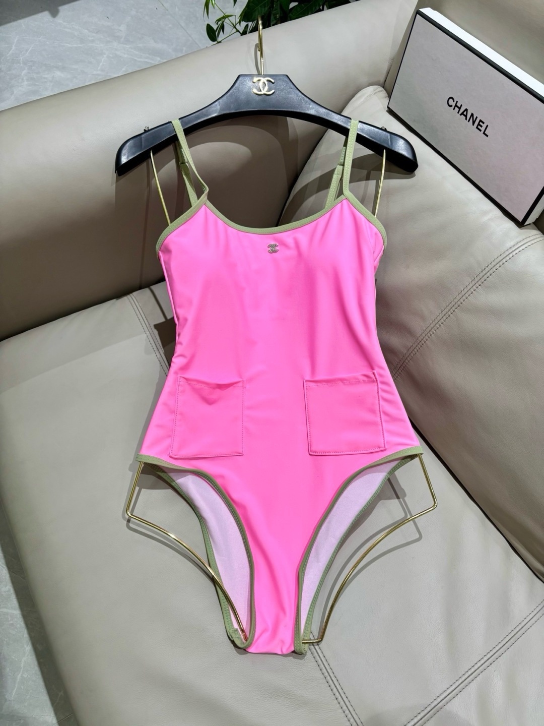 750fa449dcb6a3d28da42b1684269937.jpg