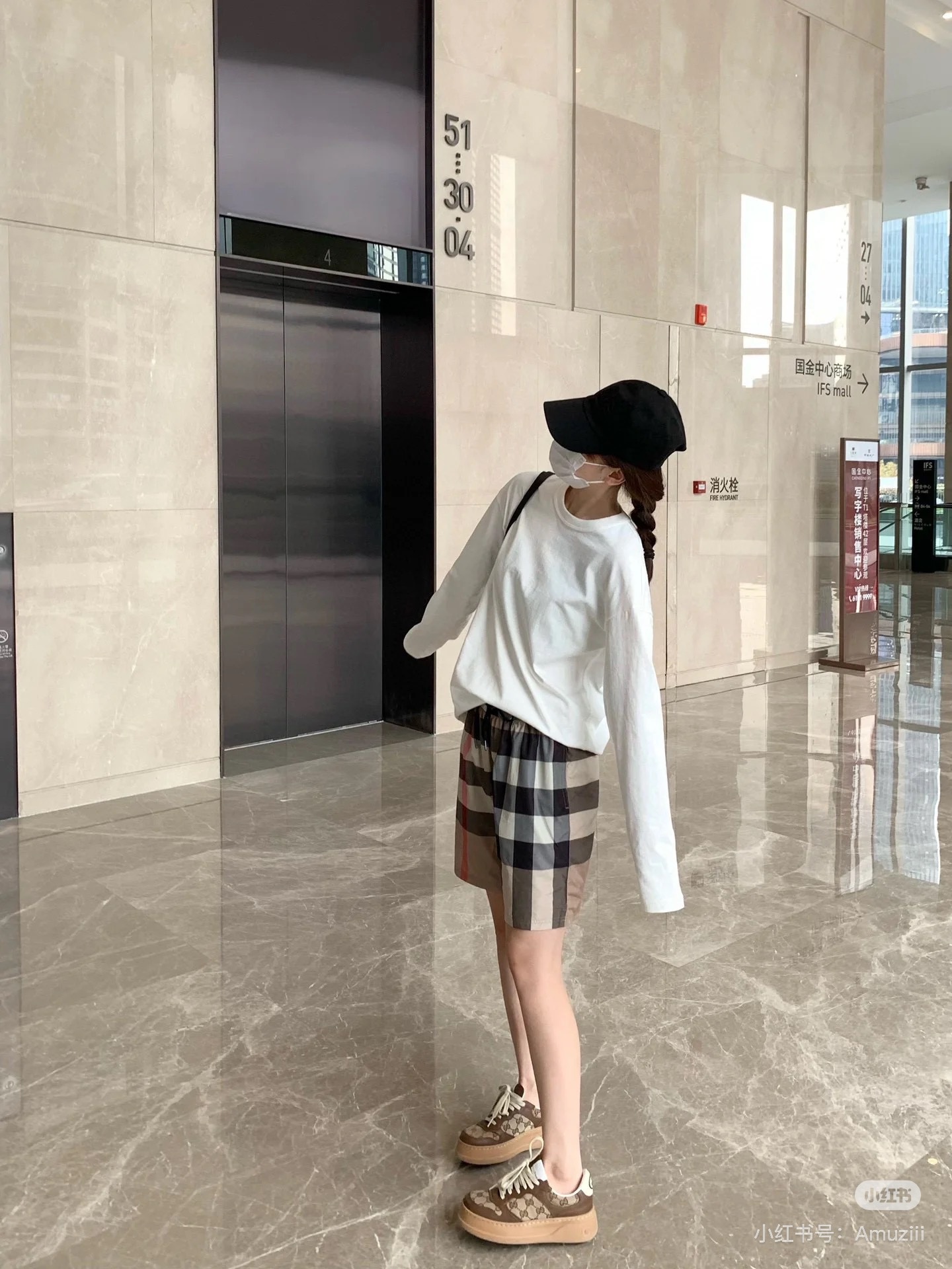 9ce3d5e43087a43d3e78c246f4ccacac.jpg