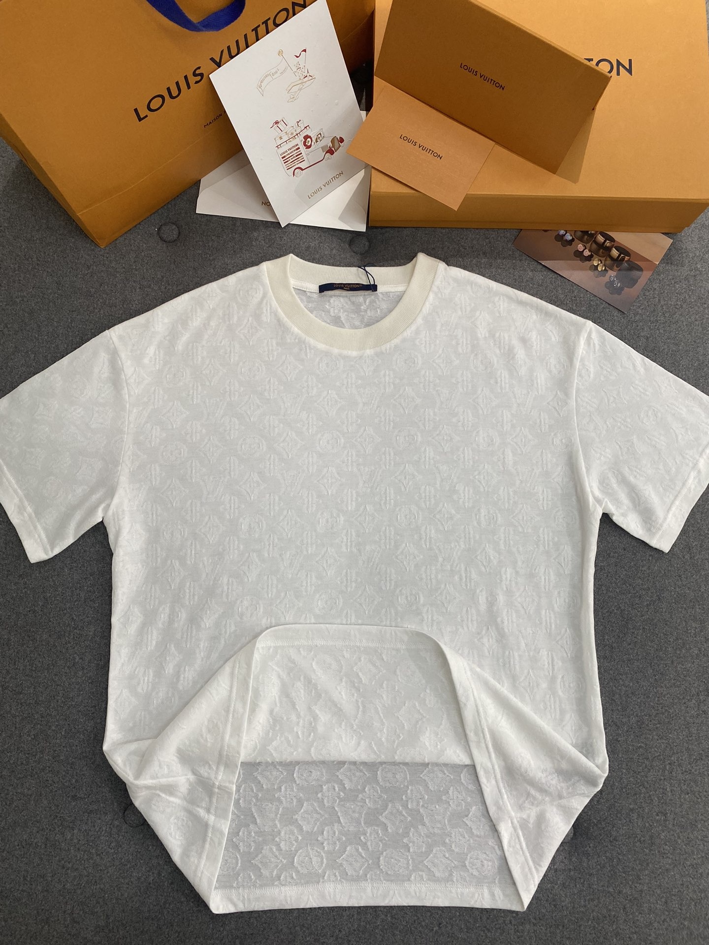 b746f7ab612fa497eccfdebc148c165b.jpg