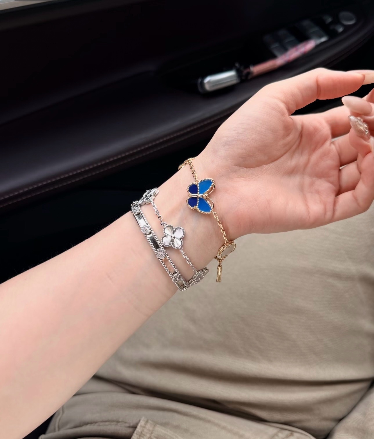 83f5522f6775465edc536a13ec896d2e.jpg
