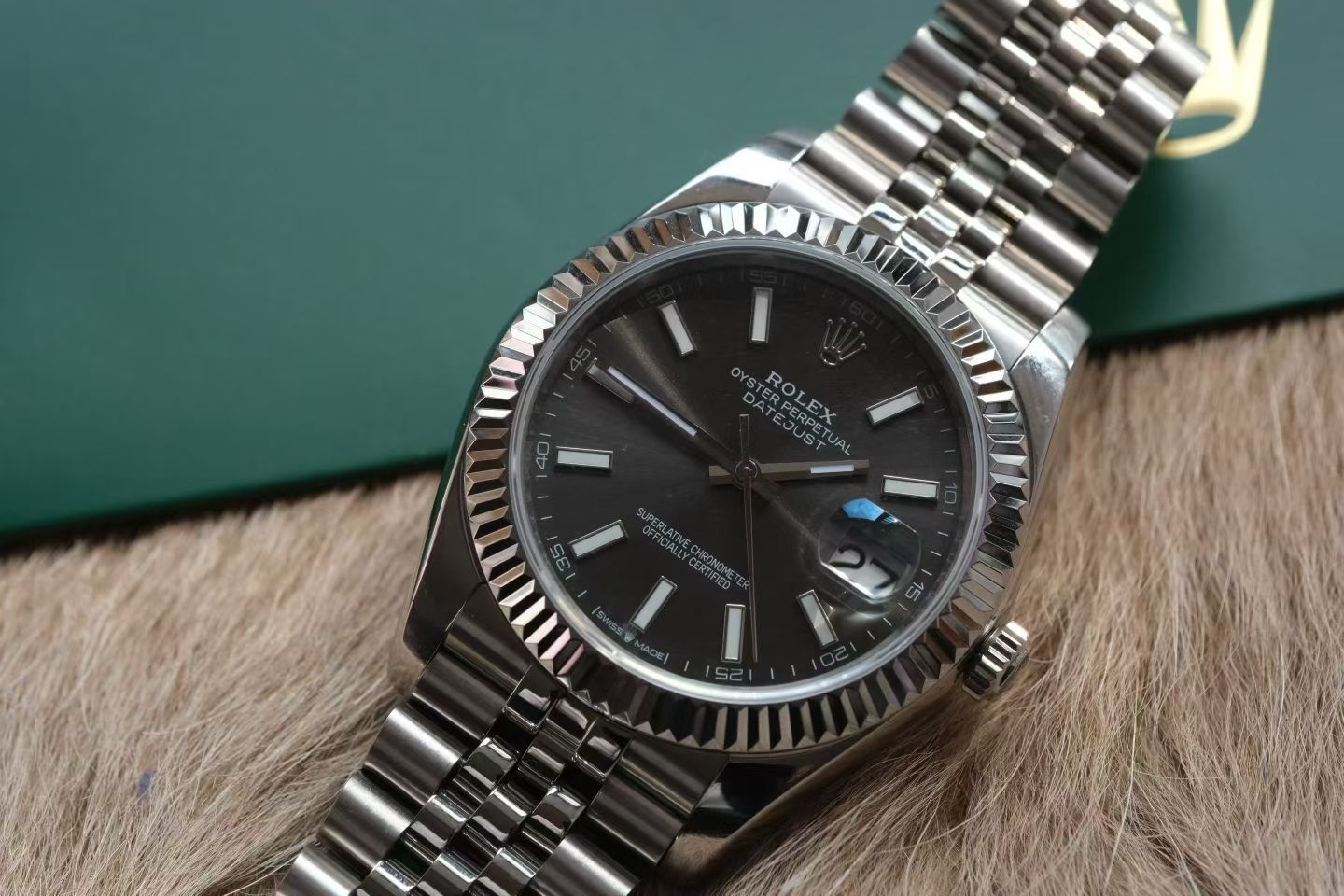 5b71a1596eb84fd9057c3663086046ae.jpg