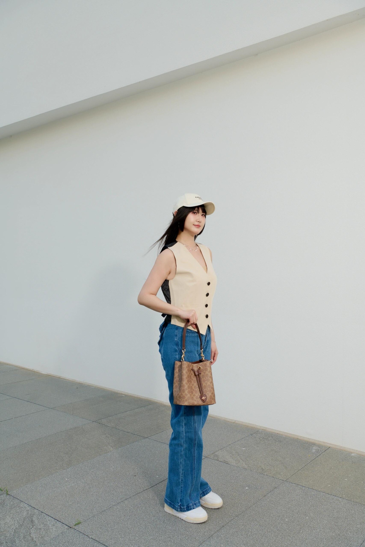 32b9f8a8a0a1a80fadfda82ac5f10a02.jpg