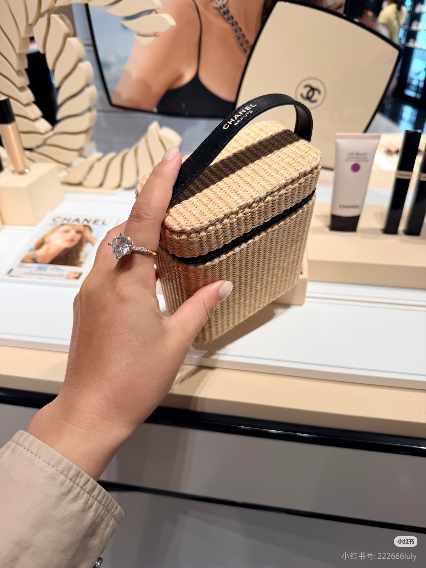55e358b095f80ebeeab455777fc382f7.jpg