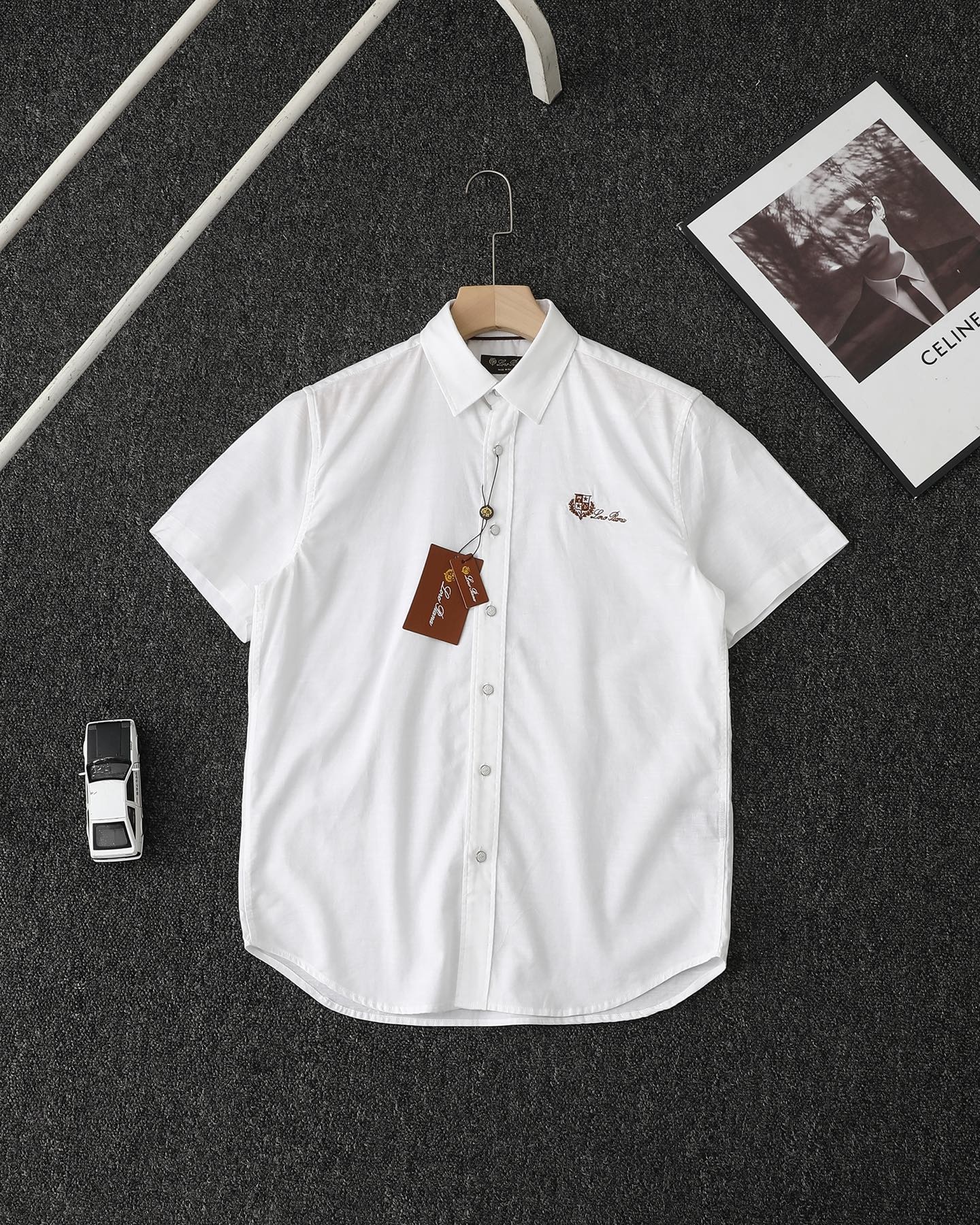68197738b05bb471427ba4378b51d82e.jpg