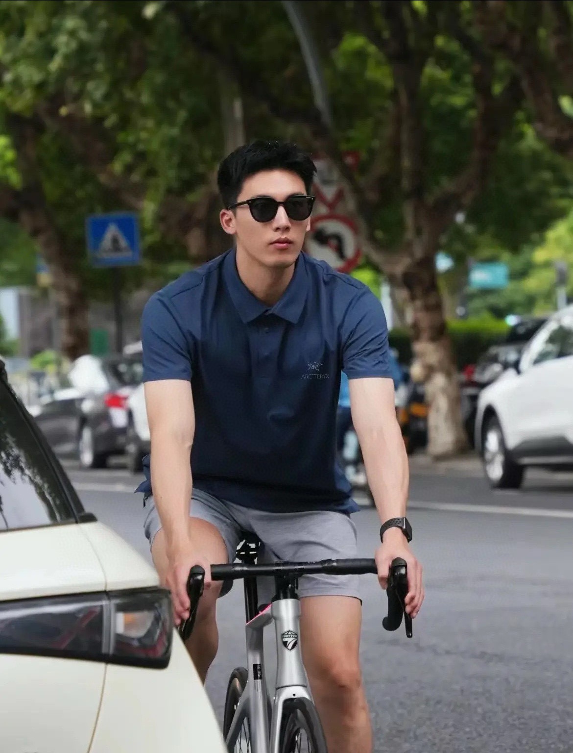 6dd05bfcbf465a615a819fa78fb9fd15.jpg
