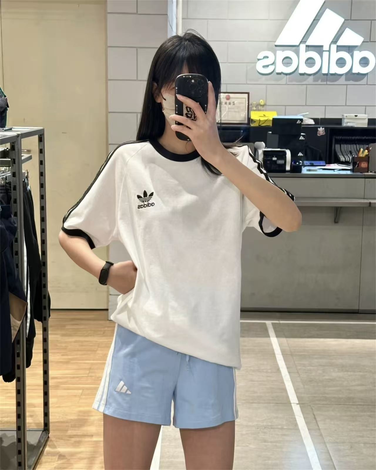8281ed46b81477bc0f96d01d0f3dae63.jpg