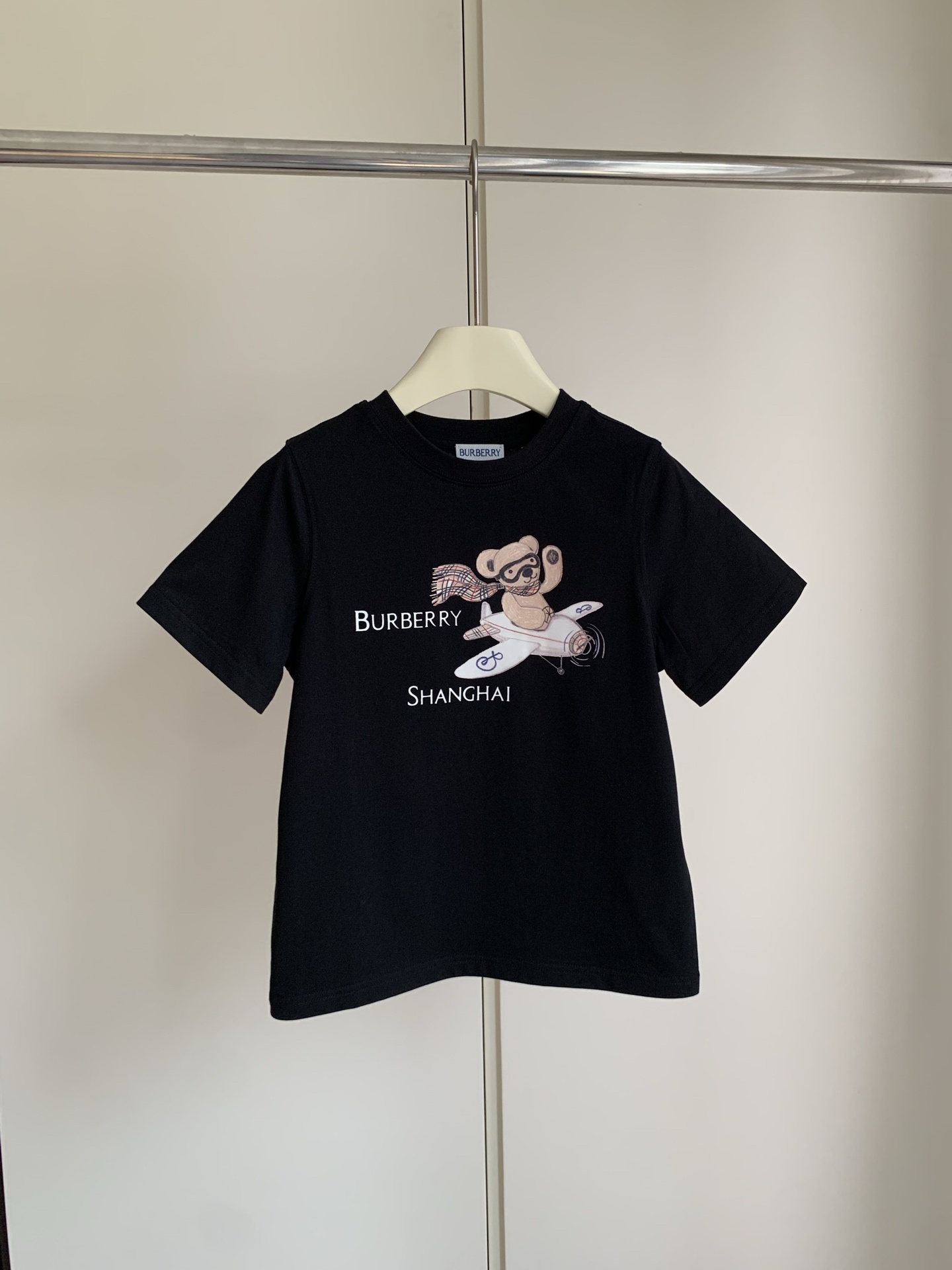869ba644ad943db474d1f4024ee238f2.jpg