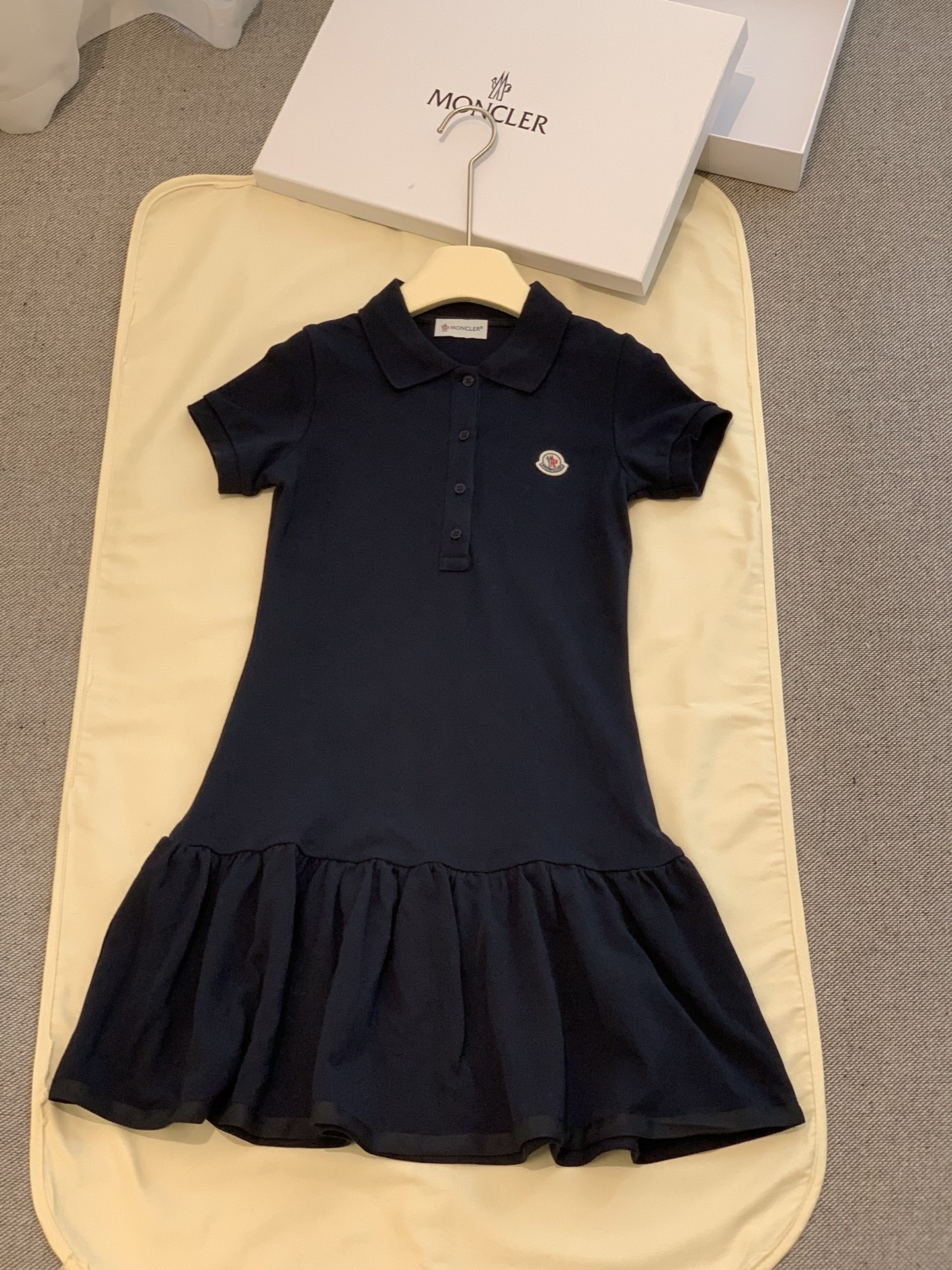 cef759de06a58d9210a4539bcd7a90ab.jpg
