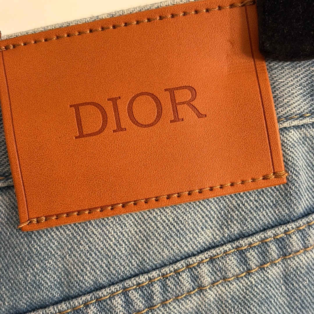 d7c38cd353b048478ba5e2ab50de72e9.jpg