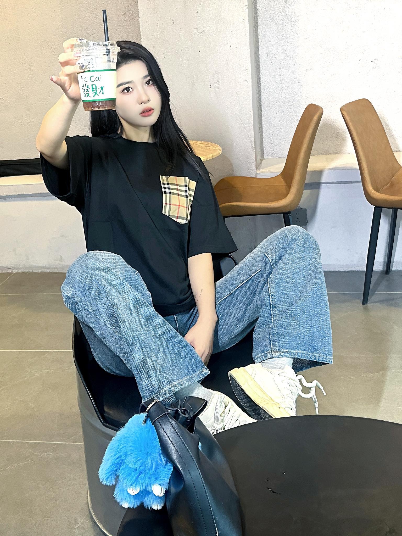 d9f6e1002bf1a7e43ac2996a239fdab4.jpg