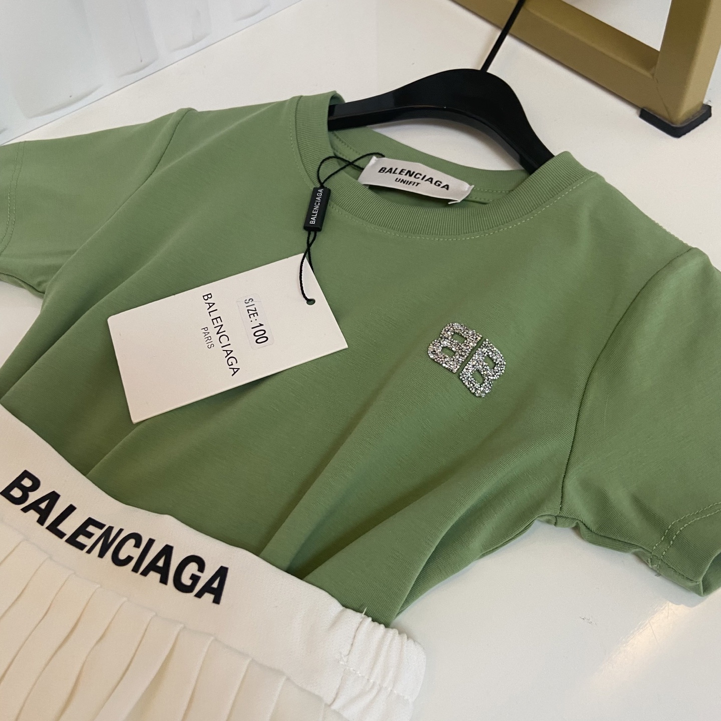 eeb746dd6316760a9d8275bf98cacae4.jpg
