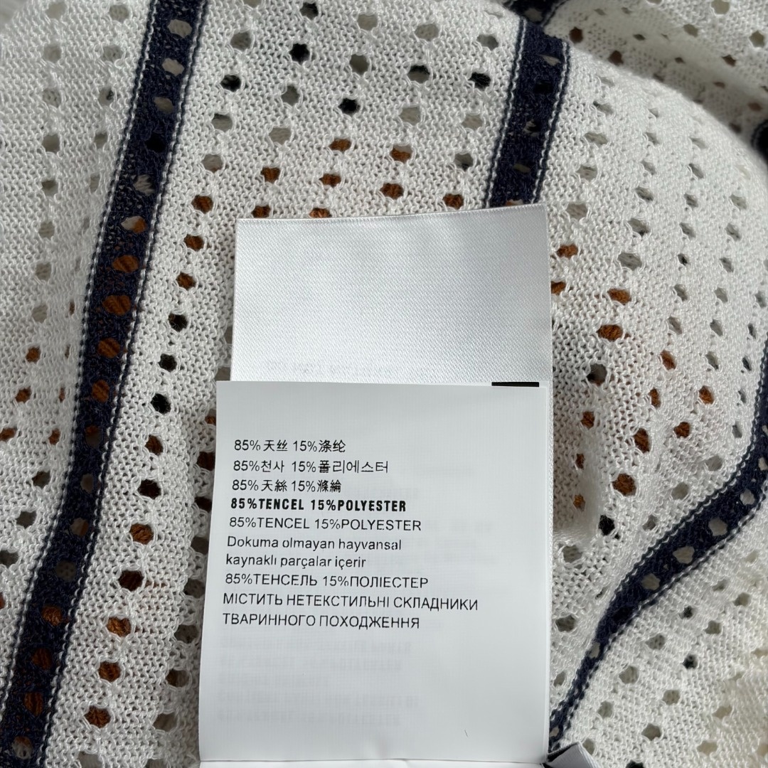 f29a56df35f69ec77a9f4b57f721a3a7.jpg