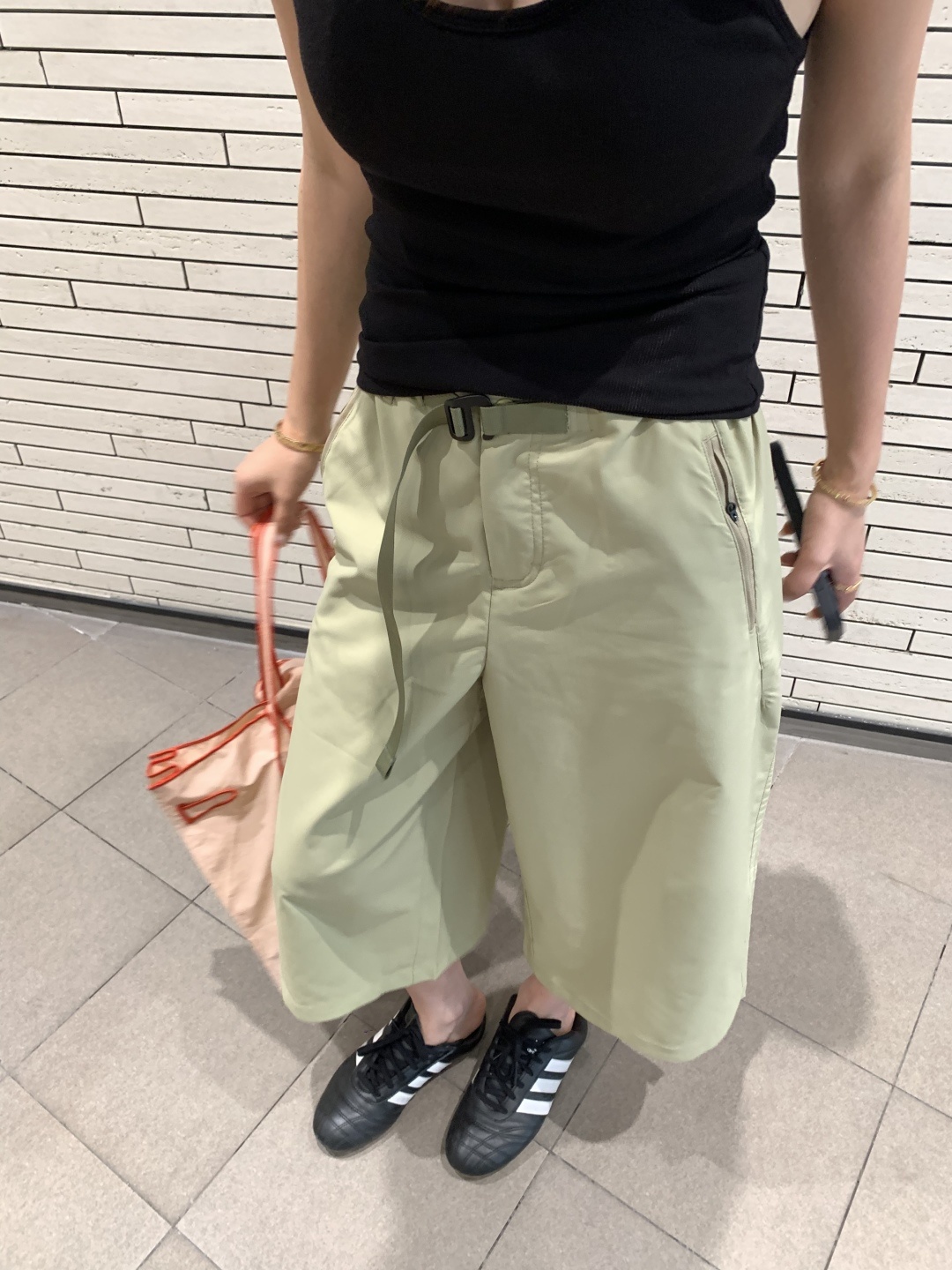 15050368bb1f83844d223b4973b67463.jpg