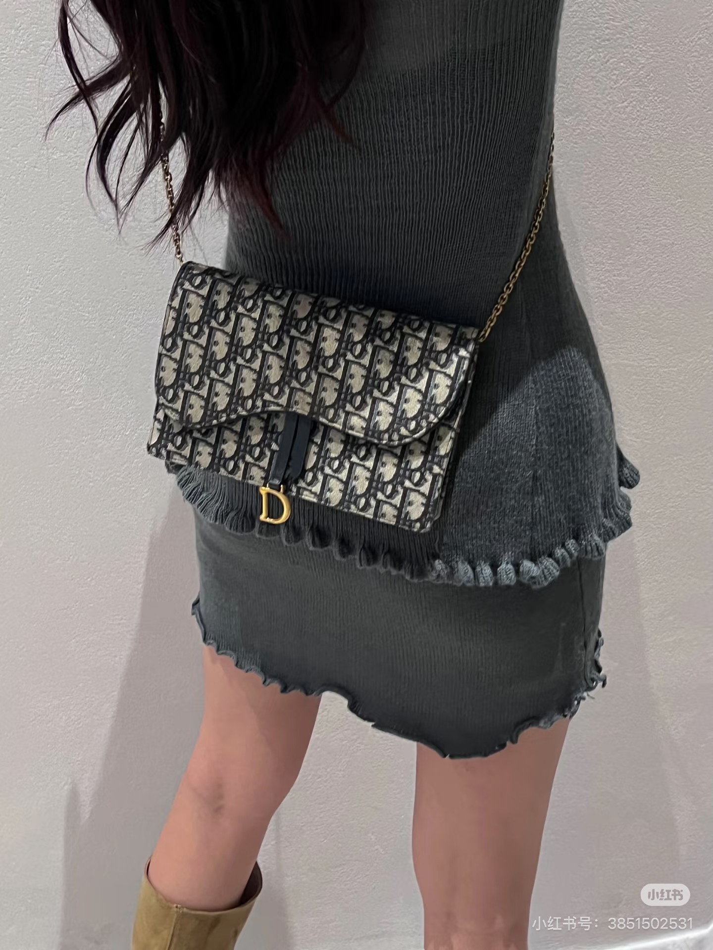 1f0b7e88765550c6a274746ce1e12fc8.jpg